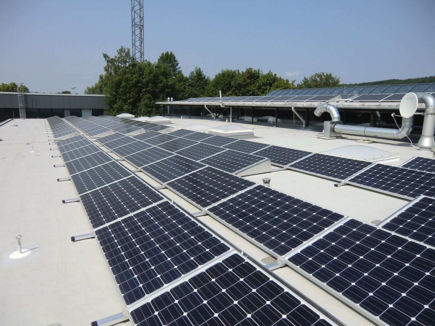 Henke Solartechnik - Photovoltaik – Anlage 79,92 kWp in Aerzen (Landkreis Hameln-Pyrmont)