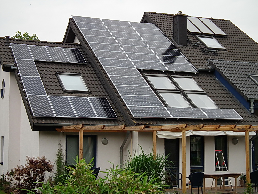 Henke Solartechnik - Photovoltaik – Anlage 7,41 kWp in Petershagen bei Minden (Landkreis Minden-Lübbecke)