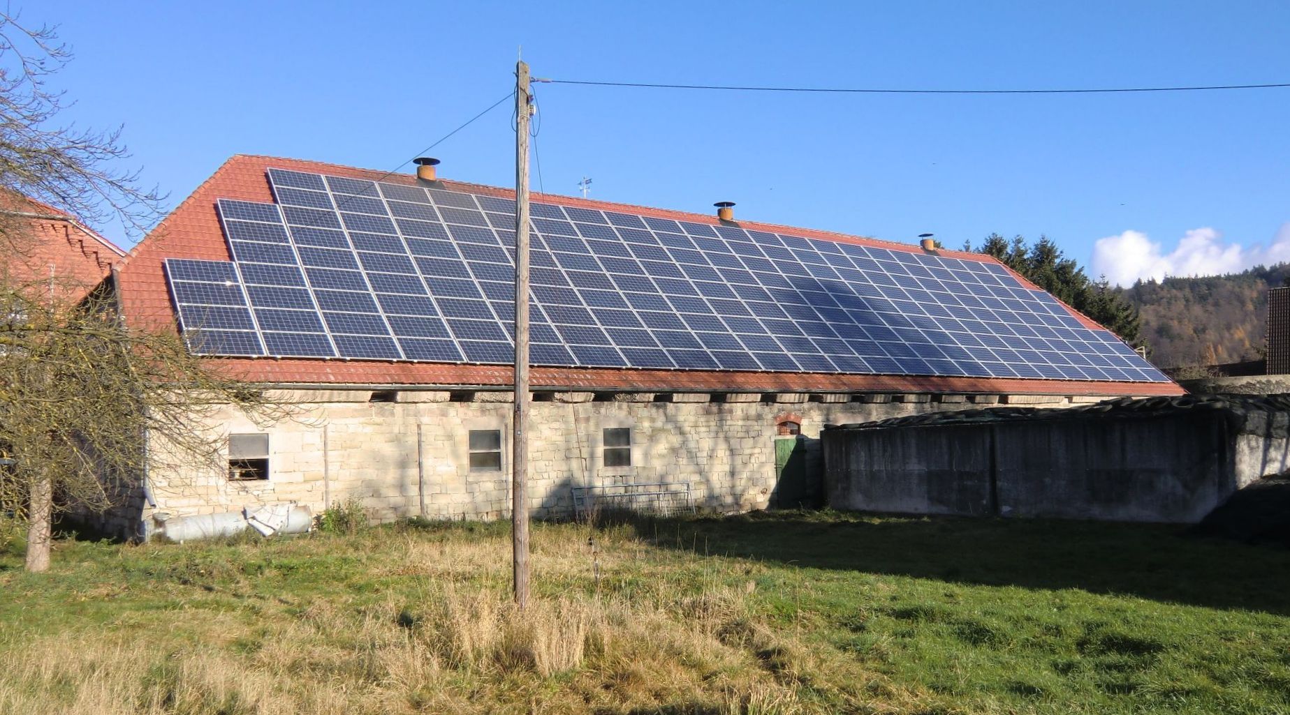Henke Solartechnik - Photovoltaik – Anlage 49,59 kWp in Emmerthal bei Hameln (Landkreis Hameln-Pyrmont)