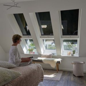 Henke Dachdecker für Stadthagen - VELUX Hitzeschutz für Dachfenster