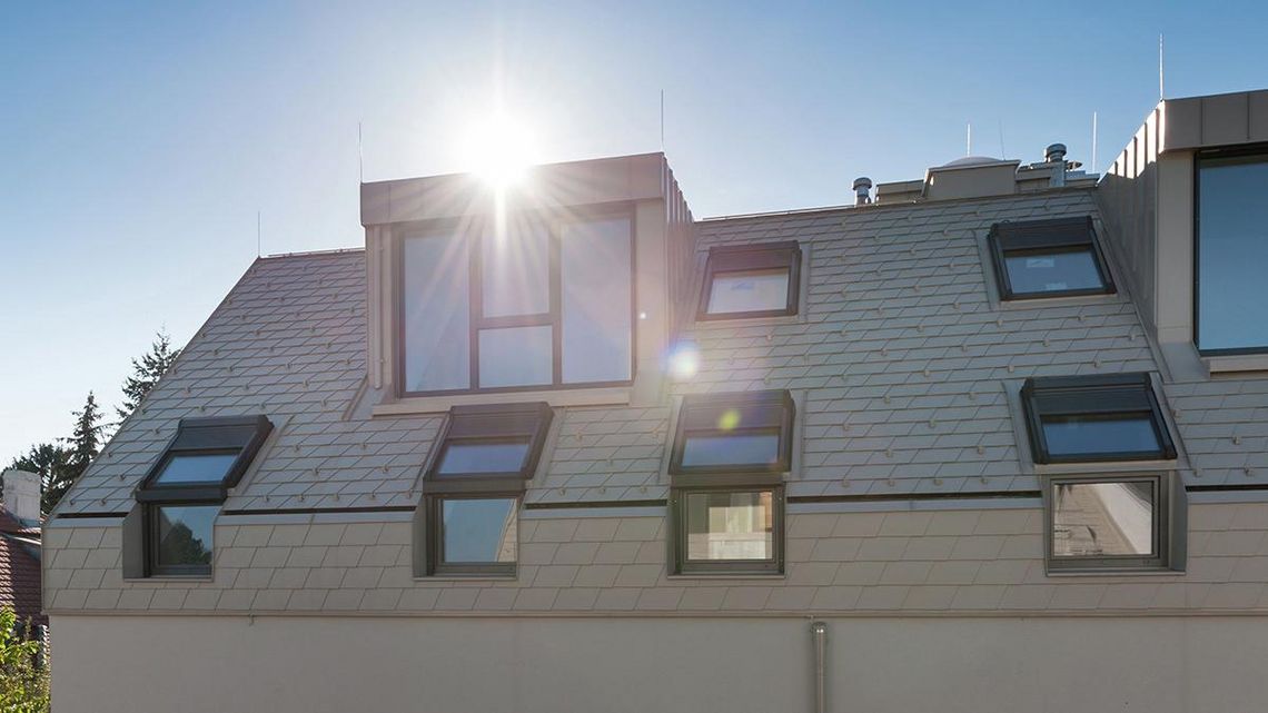Henke Dachdeckerei | Zimmerei | Solartechnik für Stadthagen - Roto Dachfenster Ausstattung