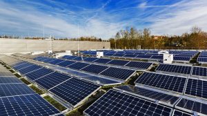 Henke Dachdecker | Zimmerei | Solartechnik für Rinteln - SMA Wechselrichter mit integrierter Ertragsoptimierung machen Moduloptimierer überflüssig