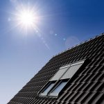 Henke Dachdeckerei | Zimmerei | Solartechnik für Stadthagen - Sommerhitze im Griff: Die besten Strategien fürs Dachgeschoss von VELUX
