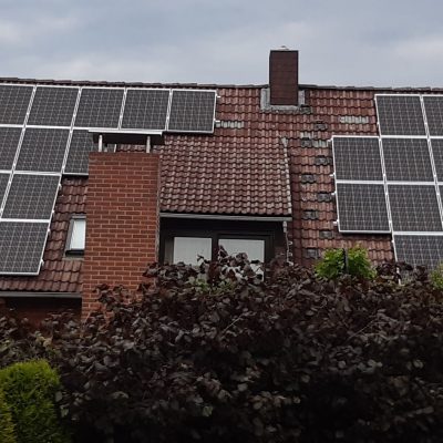 Henke Solartechnik für Schaumburg - Photovoltaik - Anlage 7,04 kWp in Helpsen (Landkreis Schaumburg-Lippe)