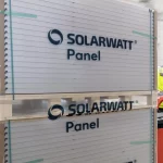 Henke Solartechnik für Schaumburg - Solarwatt startet Auslieferung von TOPCon-Solarmodulen