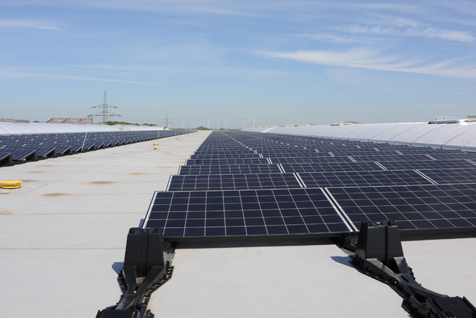 Henke Dachdeckerei | Solartechnik für Bückeburg - Sonnenenergie sinnvoll nutzen mit der BauderSOLAR