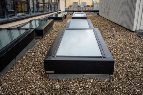 Henke Dachdecker | Zimmerei | Solartechnik für Bückeburg - Brandschutzfenster-Reihe LAMILUX Fire Resistance hält Hitze und Feuer stand