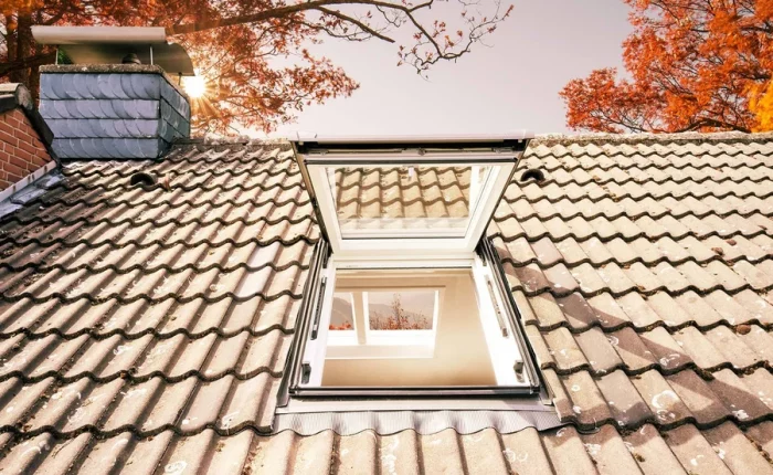 Henke Dachdecker | Zimmerei | Solartechnik für Bueckeburg - ROTO 1:1-Austauschfenster: Schnell und einfach auf Premiumqualität umsteigen