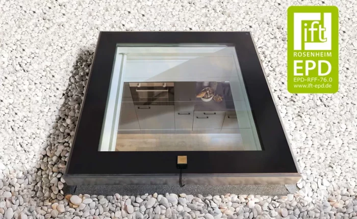 Henke Dachdecker | Zimmerei | Solartechnik für das Auetal - ROTO OnTop Flachdachfenster mit Umweltproduktdeklaration EPD verfügbar